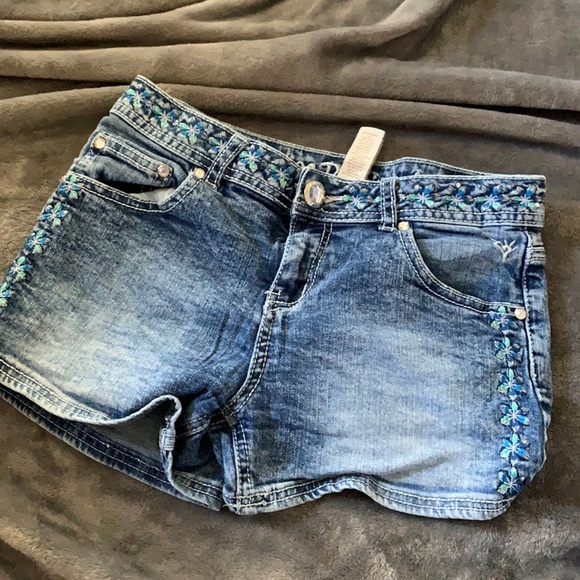 Girls Jean shorts - Picture 1 of 4